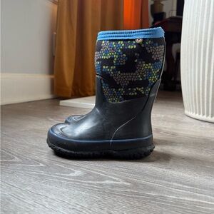 Kids Bogs Grasp Axel Snow boots Toddler Size 11